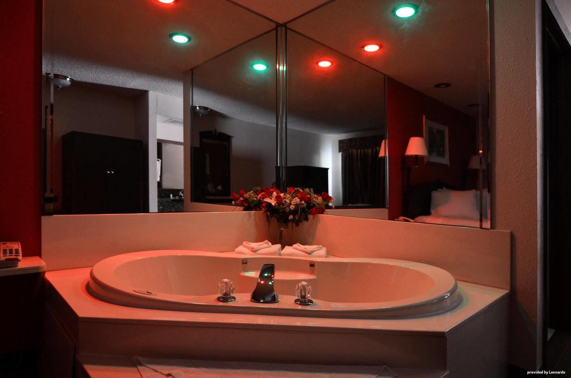 Red Roof Inn & Suites Jackson - Richland الغرفة الصورة